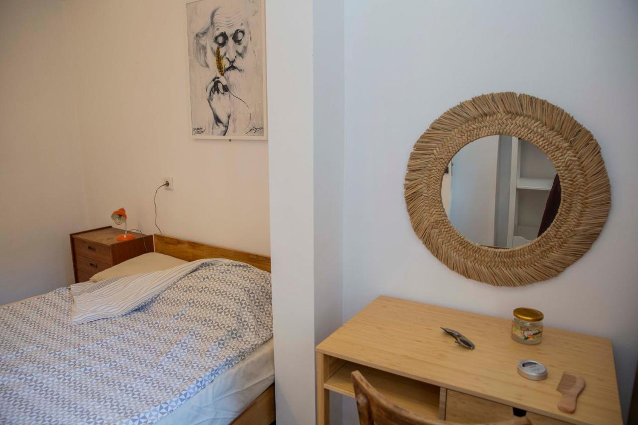 Central Sofia 3-Bedroom Apartment - Urban Art Gallery - Free Parking! Kültér fotó